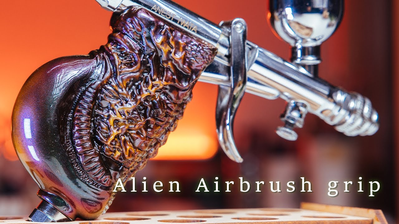 Alien Airbrush grip in iwata HP-TH