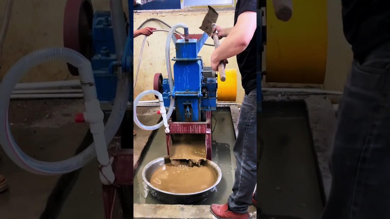 Gravity separation technology: Concentrate gold with just one precise shake!