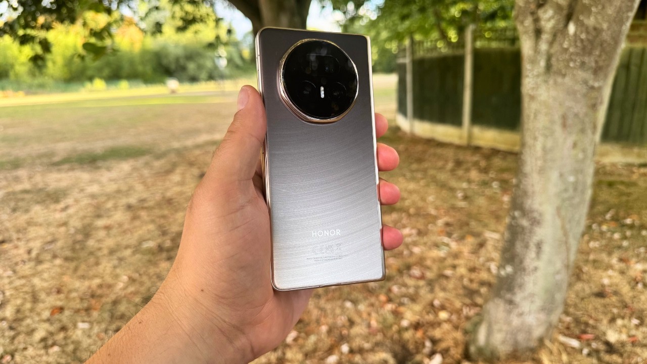 Honor Magic V5 Review: It's More Than the World's Finest Foldable!