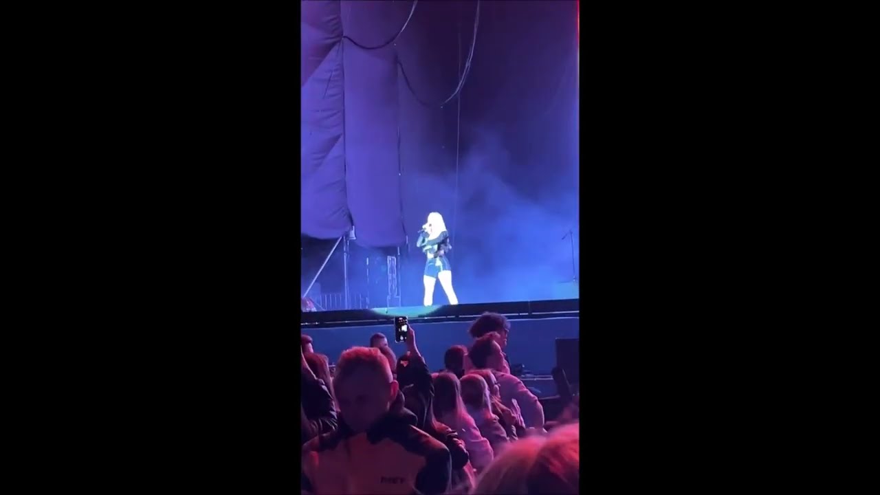 Zara Larsson live poland First Summer 23 Show
