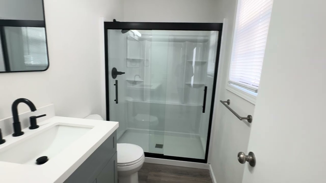 249 E Hardy St Republic, MO 65738