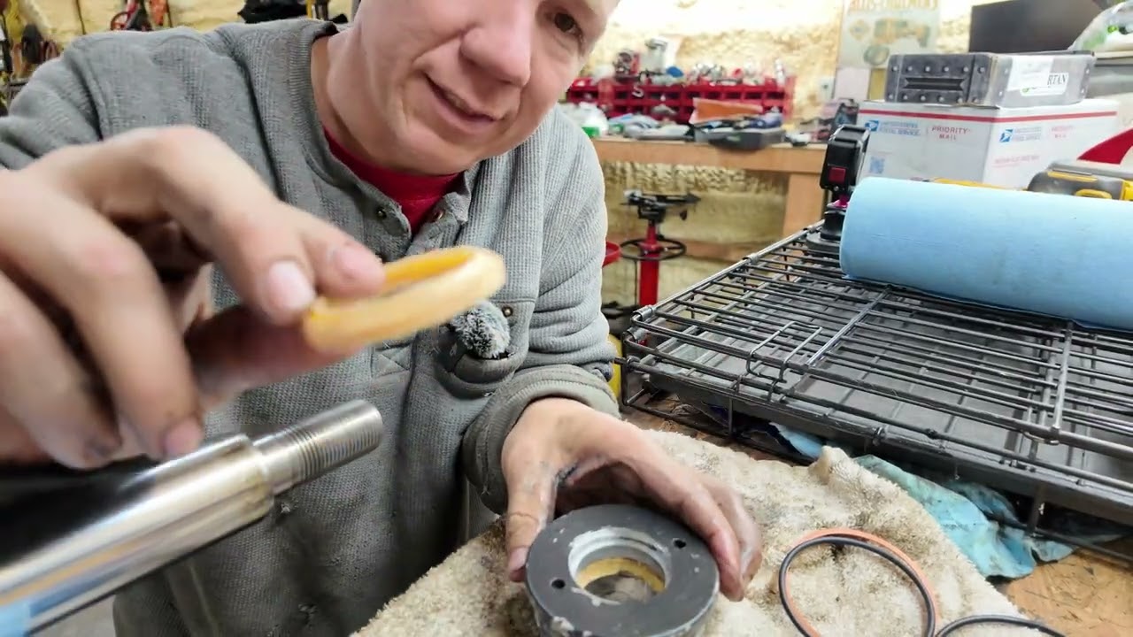 Detailed Bobcat hydraulic cylinder rebuild step by step guide with common tools *satisfying*