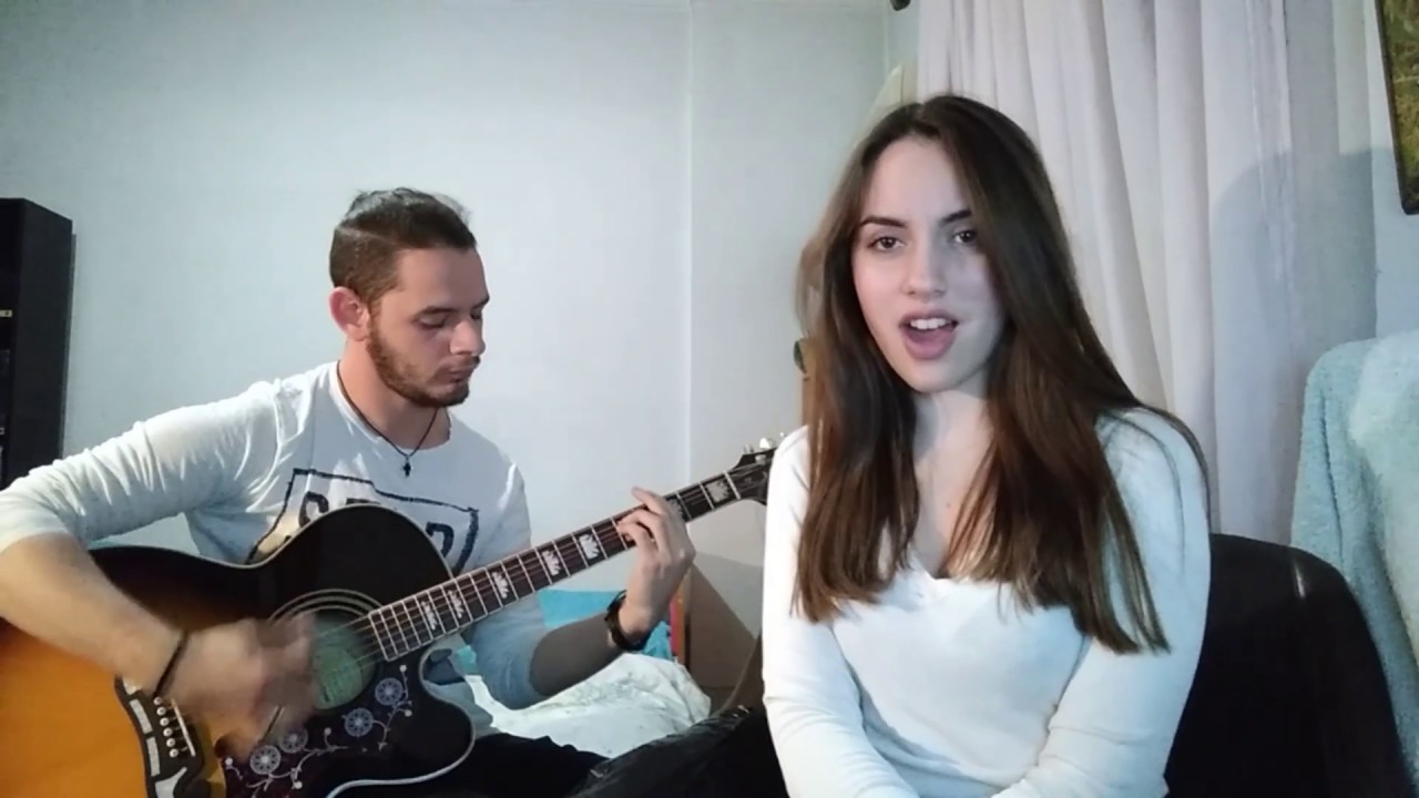 Μία είναι η ουσία- Χάρις Αλεξίου  -cover by Sofia Margariti