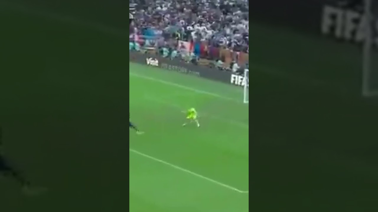 Martin&eacute;z Save Agains France! 🐐🔥#shorts