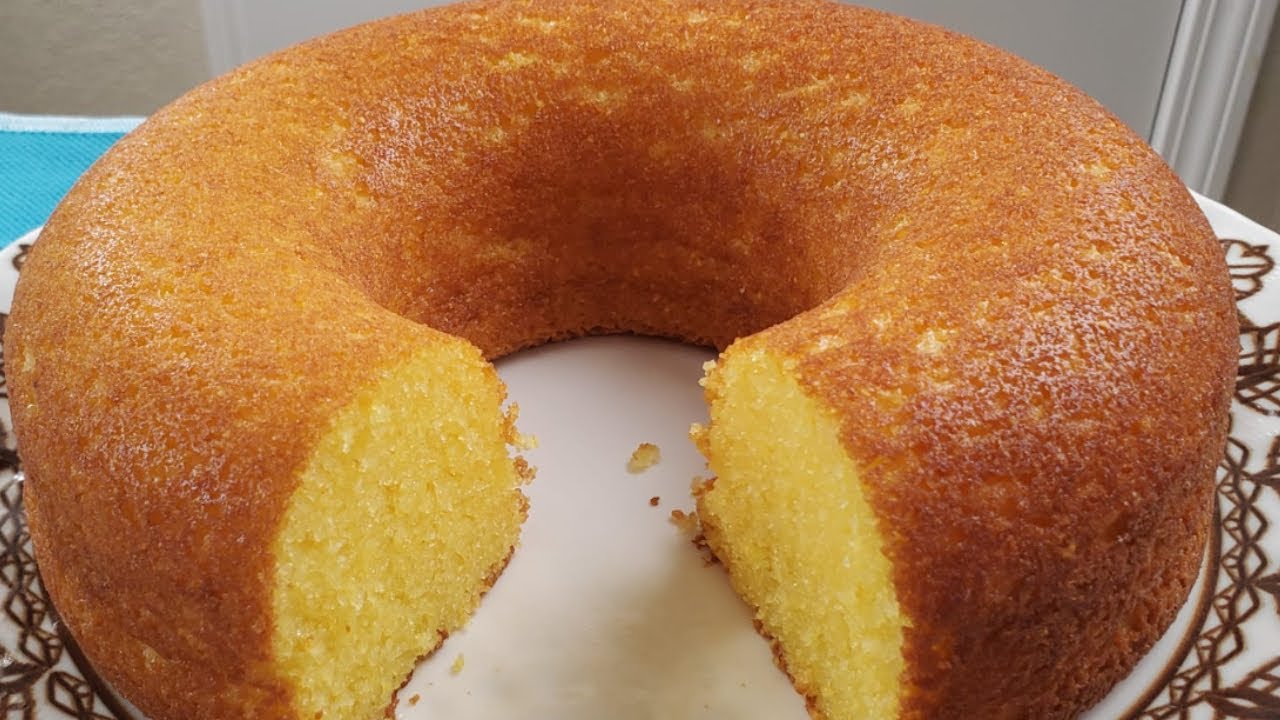 BOLO DE FUBÁ COM QUEIJO PARMESÃO SUPER FOFINHO.