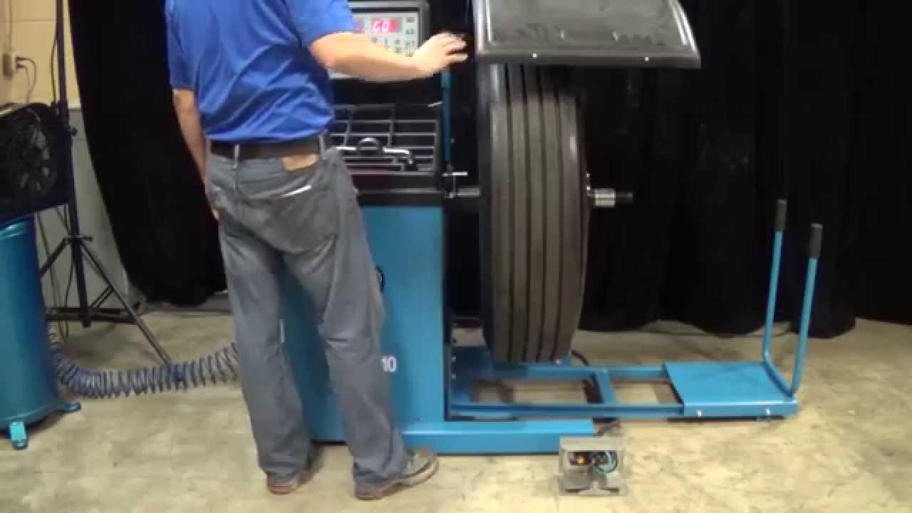 AT WBT 210 BALANCEADORA DE CAMION