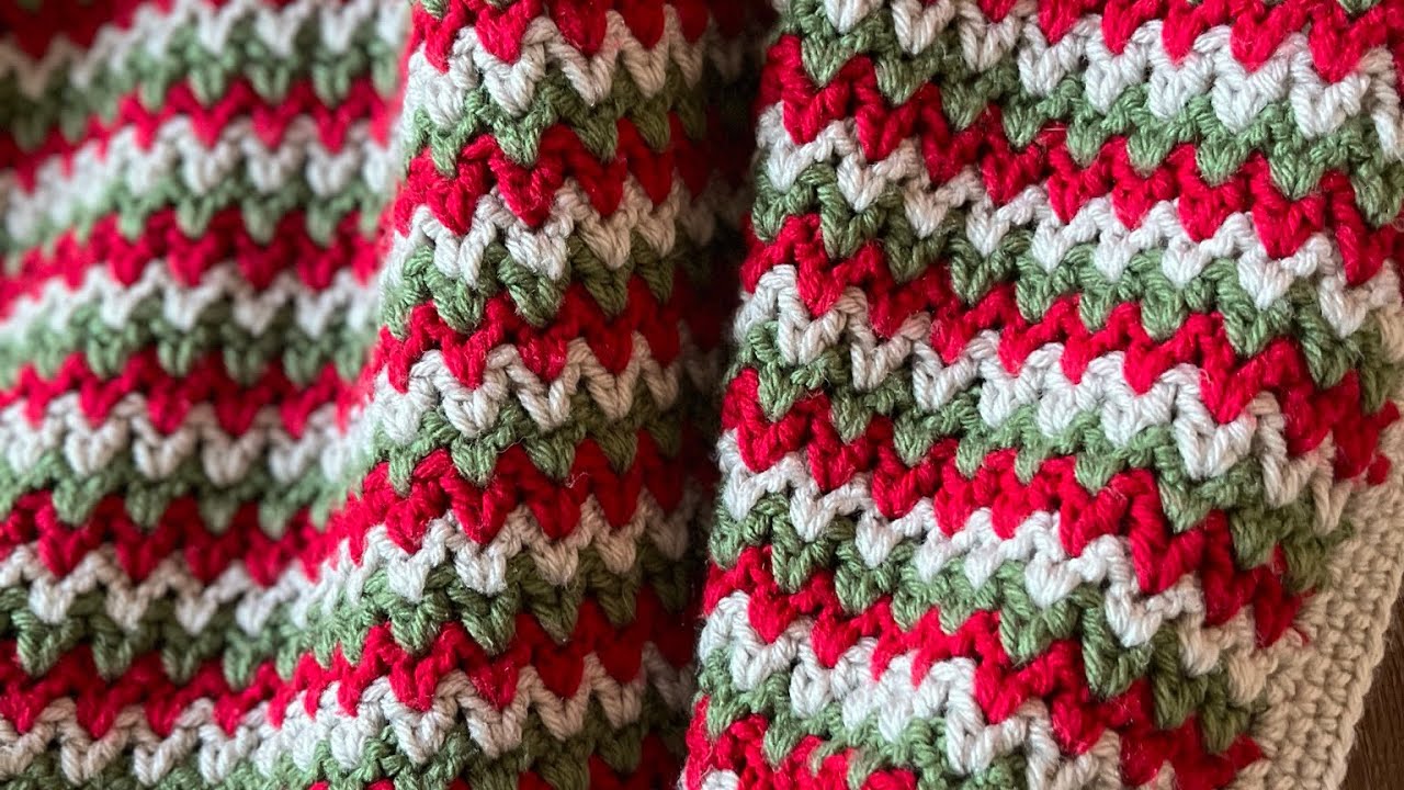 Double Crochet V Stitch/Comfort and Joy Christmas Throw