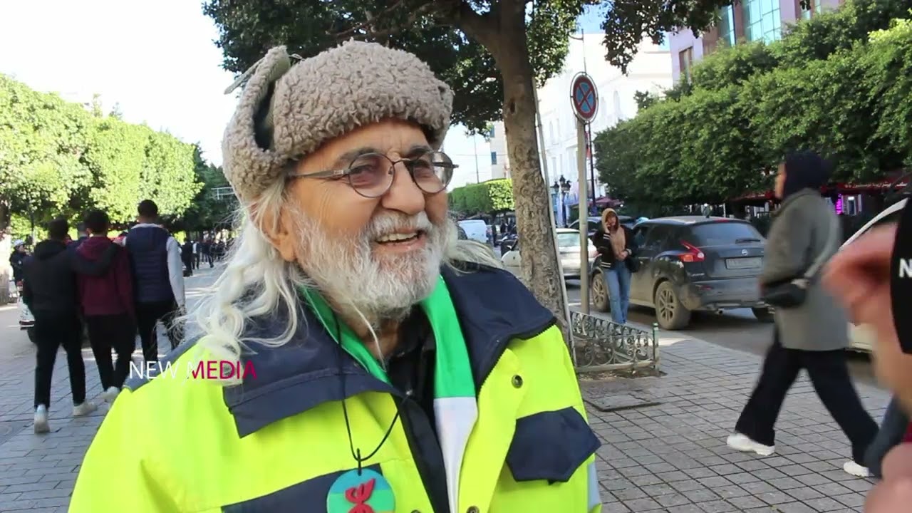 أمازيغي مولد في تونس من أصل جزائري .. 