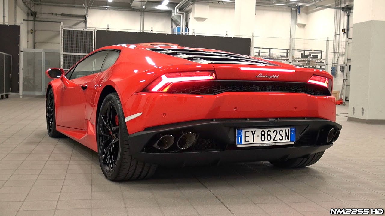 Lamborghini Huracán with Sport Valvetronic Exhaust Revving HARD!