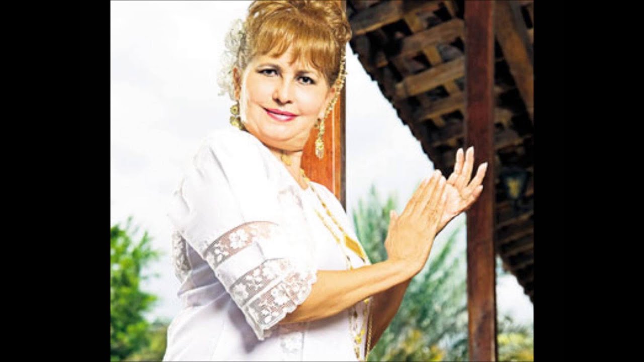 Cumbia Clásica Panameña - Mal de Amores - Interpreta Estercita Nieto