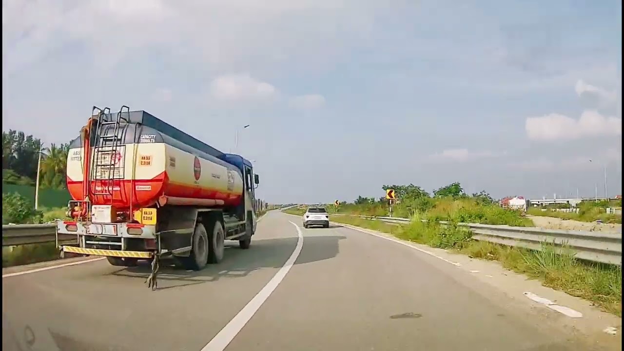 Bangalore City Drive | Exploring the Streets with My Dashcam 🚗 12102025 E-6.mov