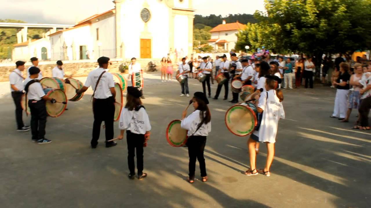 Festas de Cornes 2015-Bombos de S. Pantaleão-Parte IX