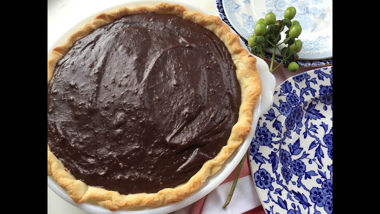 MAMA GRACE’S CHOCOLATE PIE