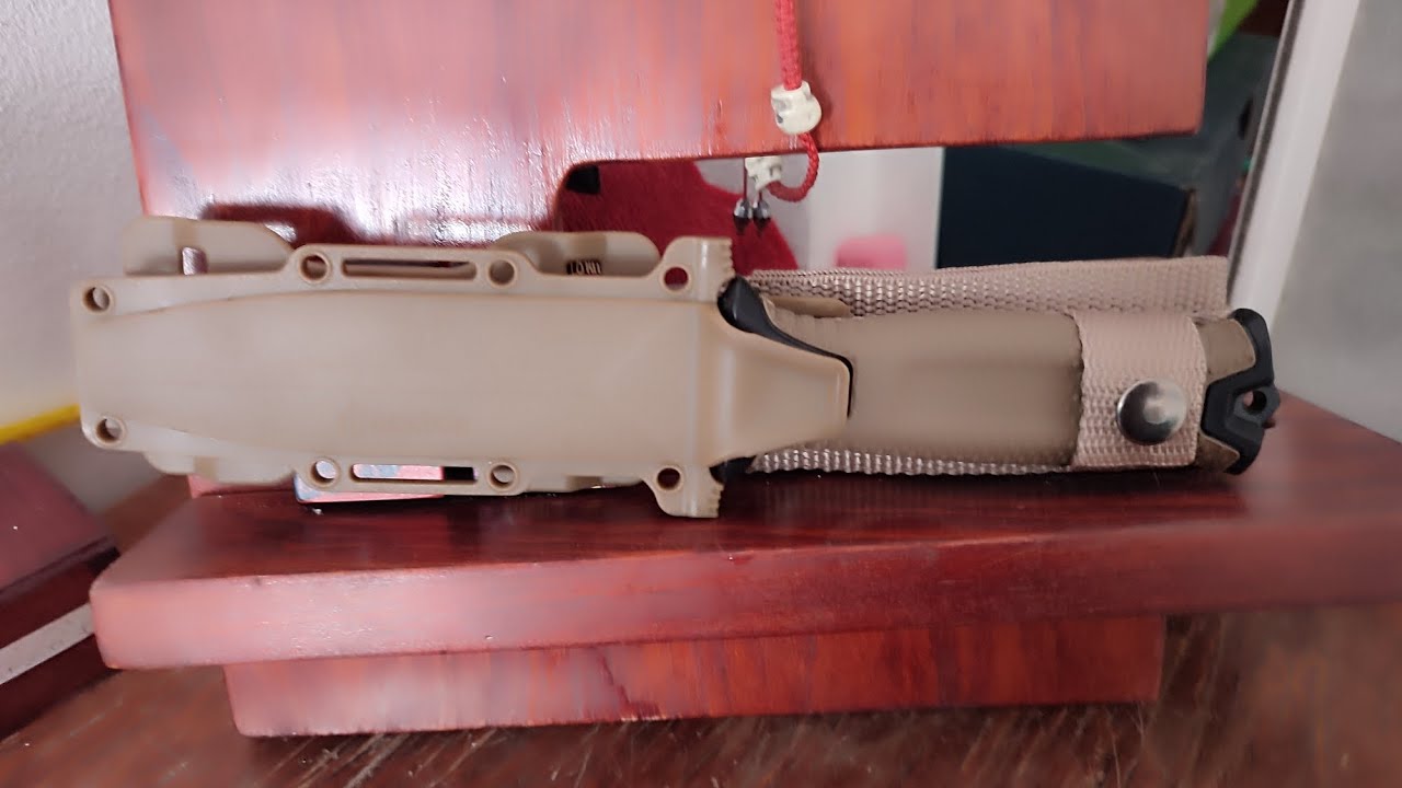 Me compré en Aliexpress una copia del cuchillo Gerber Barato.