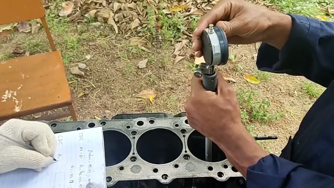 Engine bores measurement in tamil by automobile students at tc Sammanthurai