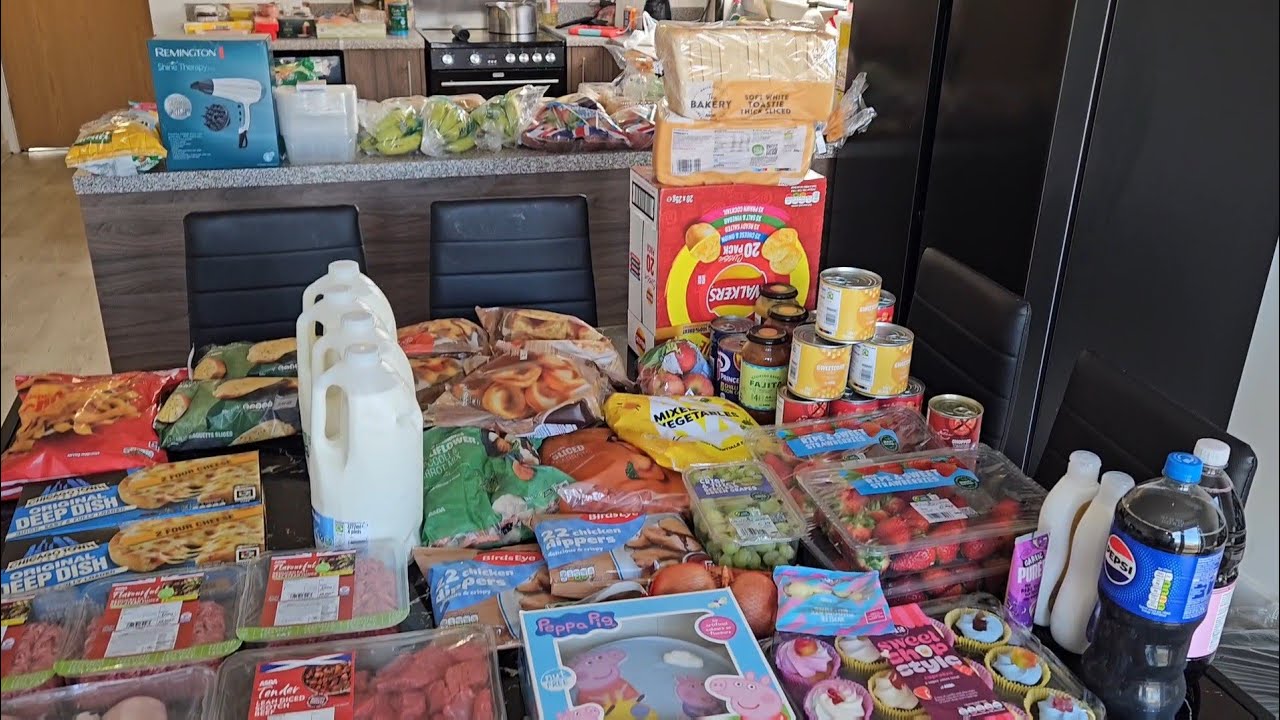 &pound;250 Asda grocery haul with a pregnant mum of 10
