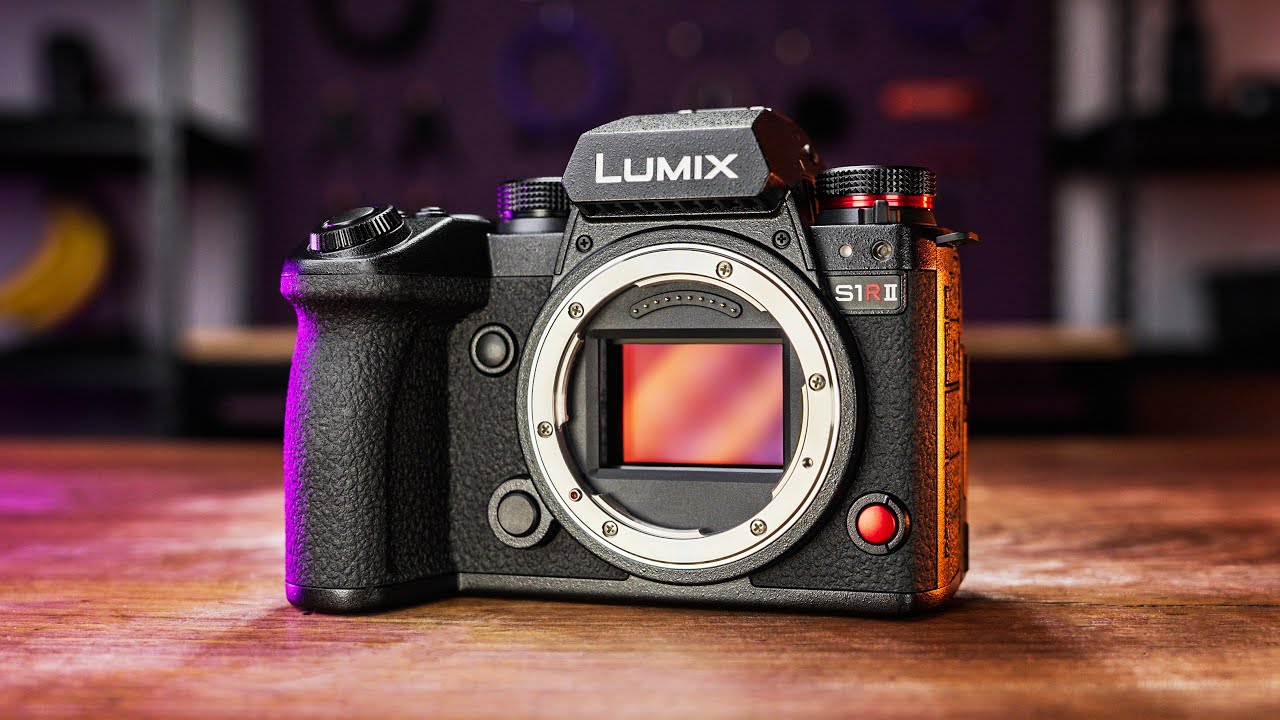 Panasonic LUMIX S1RII Review: I'm Conflicted...