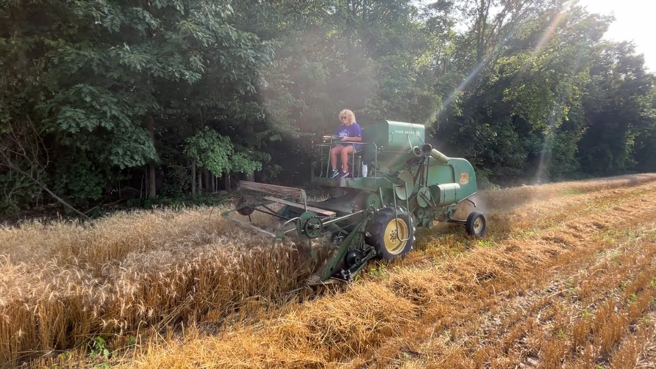 Зерноуборочный комбайн John Deere 40