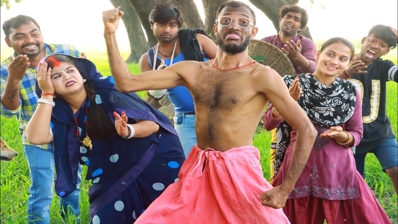 #चिरकुटवा गईल गंगा नहाए ! कपड़ा लेके भागल चोर त साया पहिन के आइल घरे#new comedy Chirkut Baba #2023