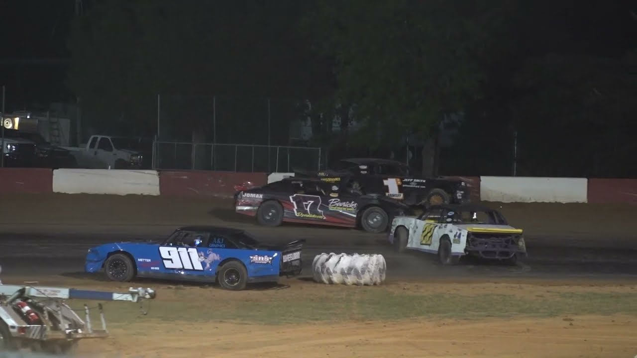 06/04/22 Road Warrior Feature  - driver got out of car, 6 car wreck, white flag wreck