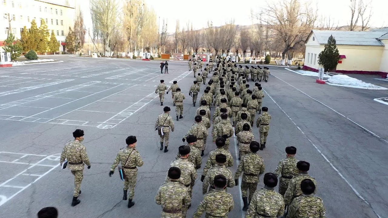 Почетно ли сейчас служить в армии? / Итоги недели / НТС