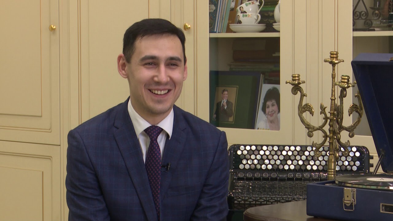 Баянчы Айдар Вəлиев: 