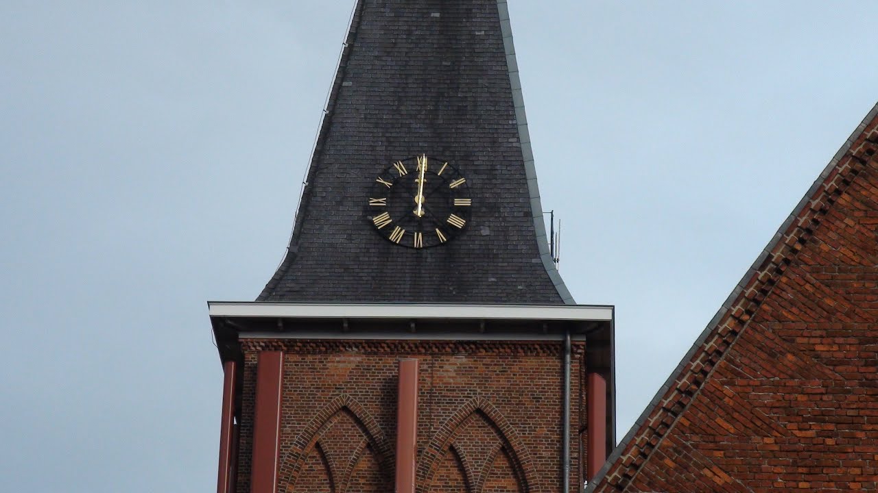 Kerkklok van Koewacht is weer bij de tijd
