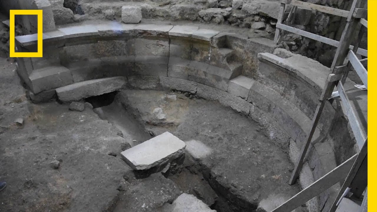 Roman Auditorium Unearthed Under Western Wall in Jerusalem | National Geographic
