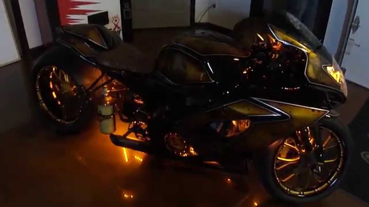 Custom 2006 Suzuki GSXR 1000 