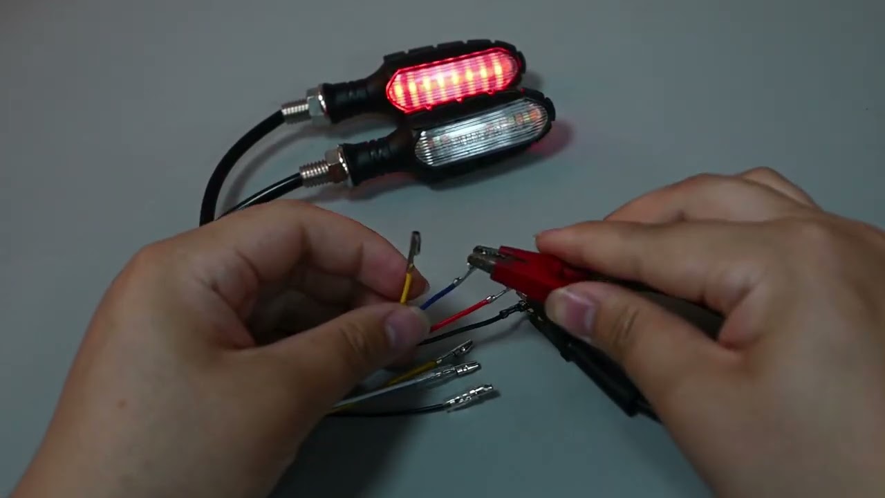 Luces LED de se&ntilde;al de giro para motocicleta, intermitentes DRL