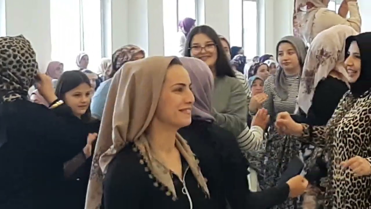 Senden başka (Potbori) AKŞEHİR Çakıllar mah Fatmanur Konuk &KONYAN Mehmet Ali Gökçe çiftinin nişanı