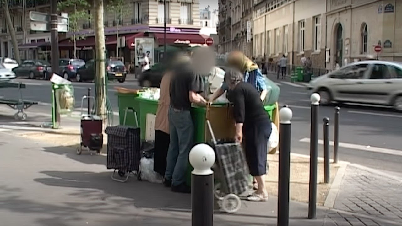 Я ем в мусорных баках