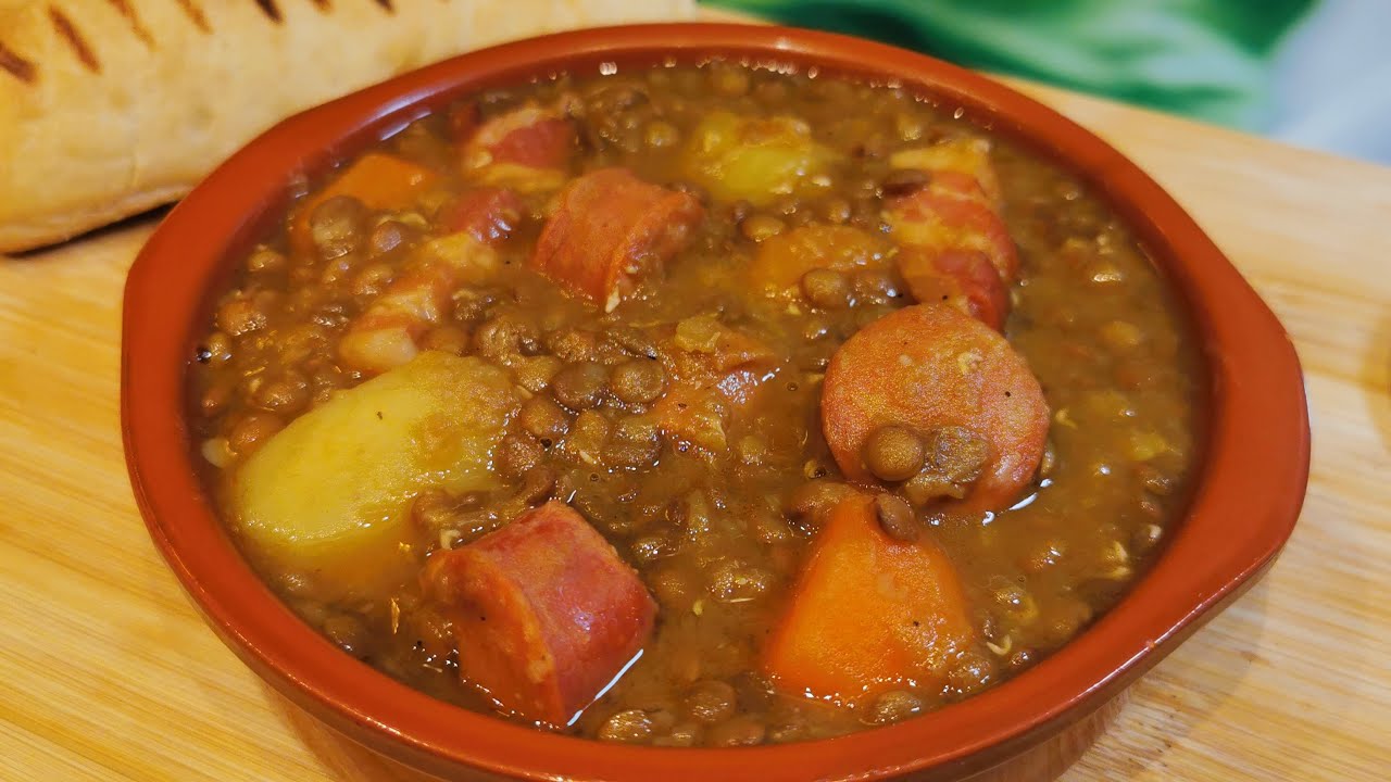 Lentejas con chorizo y panceta | Receta Tradicional | Las de mi abuela