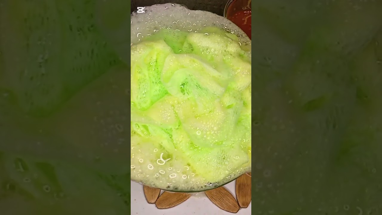 Combinaison entre gel douche et crème au curcuma pour teint terne 