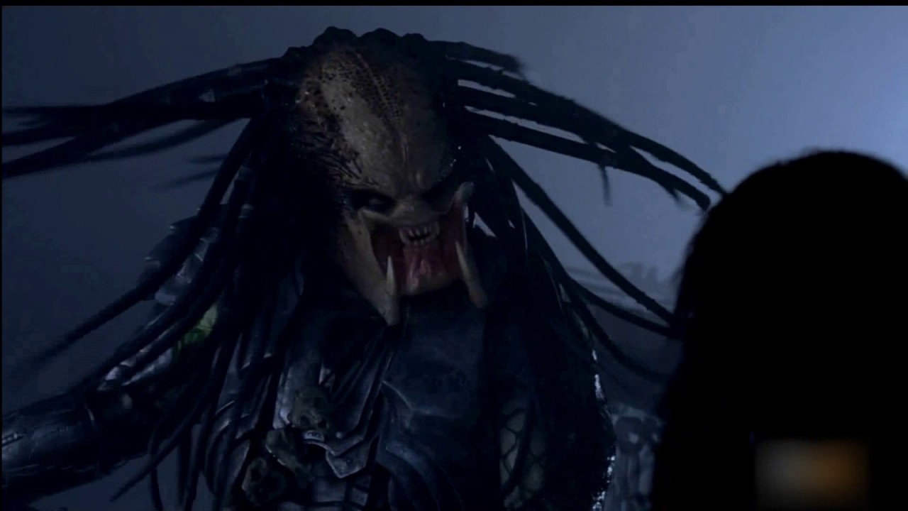 Alien Vs. Predator (2004) - Teamwork