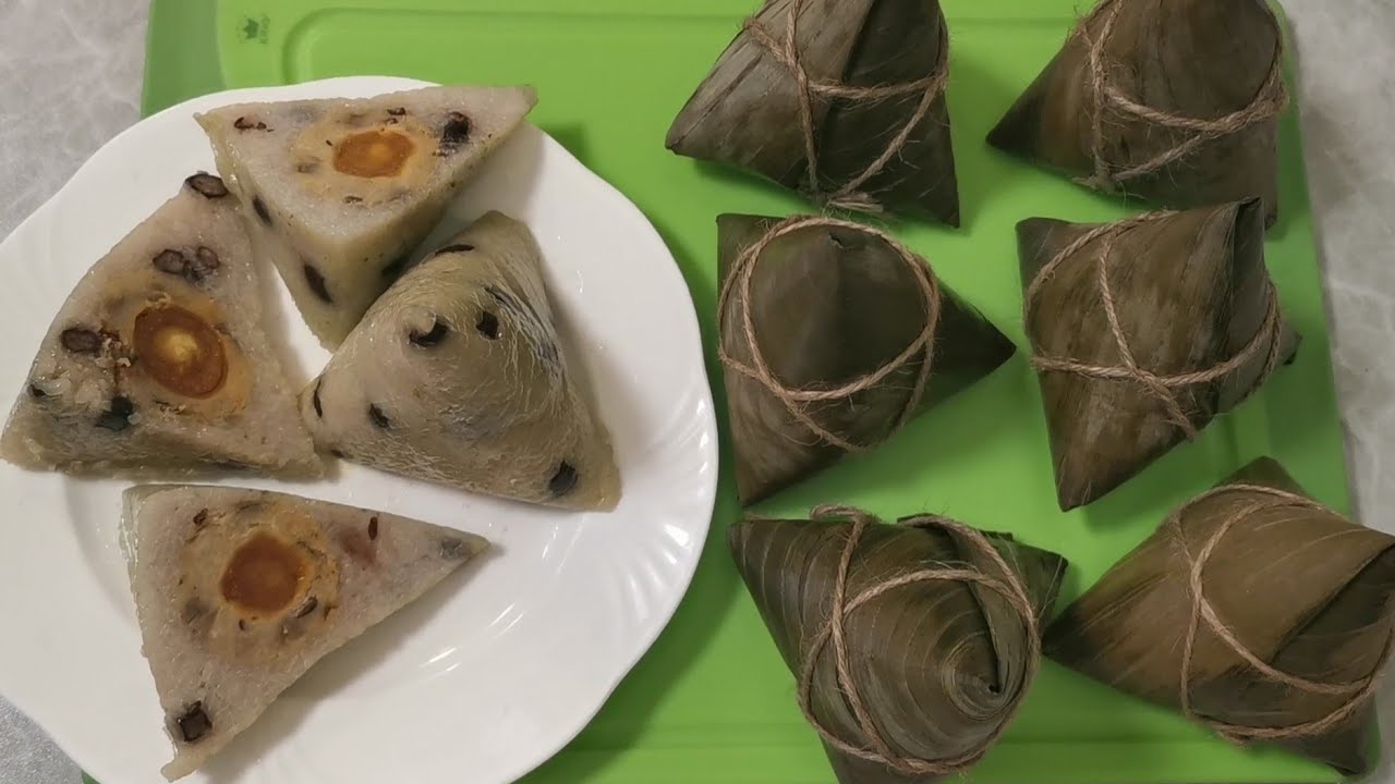 ✅ Bánh Ú Nhân Đậu Xanh Trứng Muối | Văn Phi Thông |