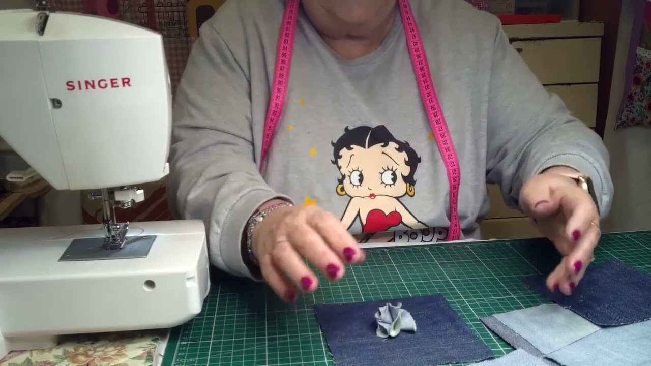 Reciclando vaqueros. Tote Bag