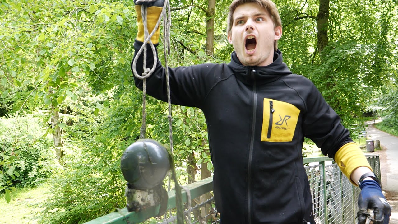 MAGNETFISKNING GÅR GALT!! // HÅND I KLEMME