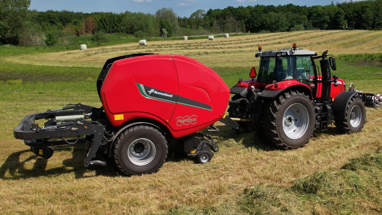 Kverneland Fastbale film on film baling grass