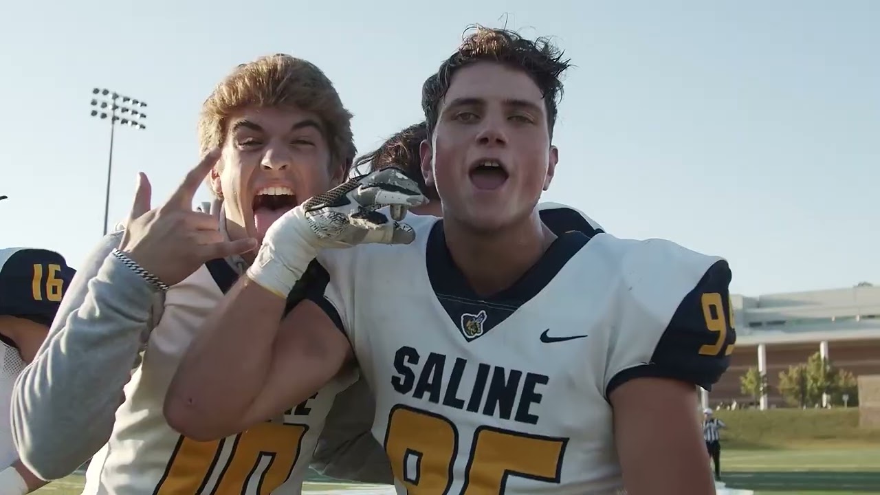 2022 Varsity Football - Saline vs. Ann Arbor-Skyline (9.23.2022)
