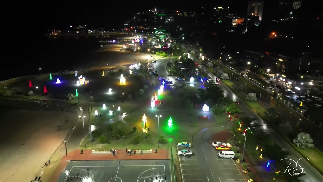 Christmas Lights at Ela Beach, Port Moresby City 2022 🇵🇬🎄 4K Drone video