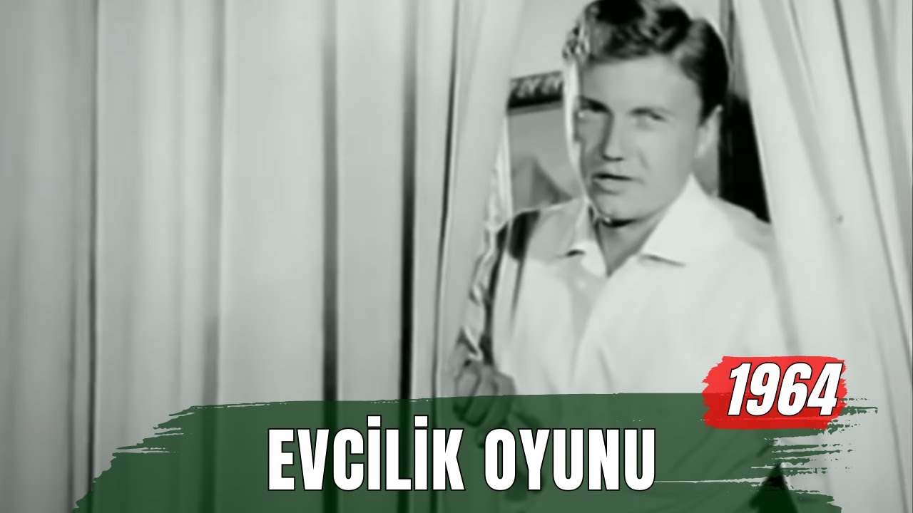 Evcilik Oyunu | Belgin Doruk - Göksel Arsoy Siyah Beyaz Eski Türk Filmi