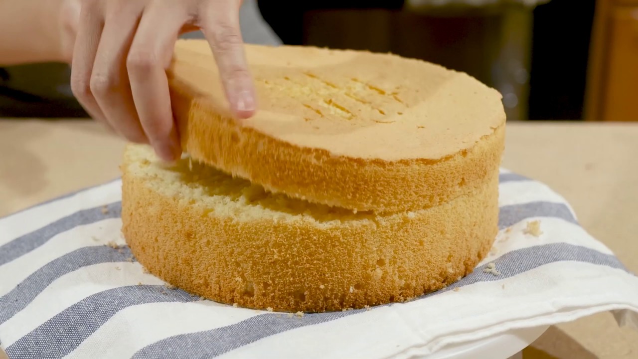 Super Soft Vanilla Sponge Cake recipe | Mood For Food