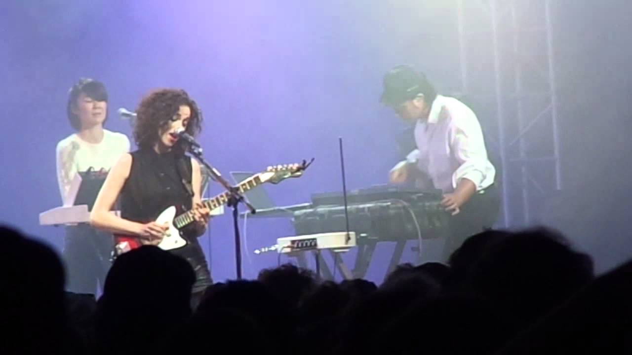 St. Vincent--Neutered Fruit--Live @ Bonnaroo Music Festival, Manchester Tennessee 2012-06-08