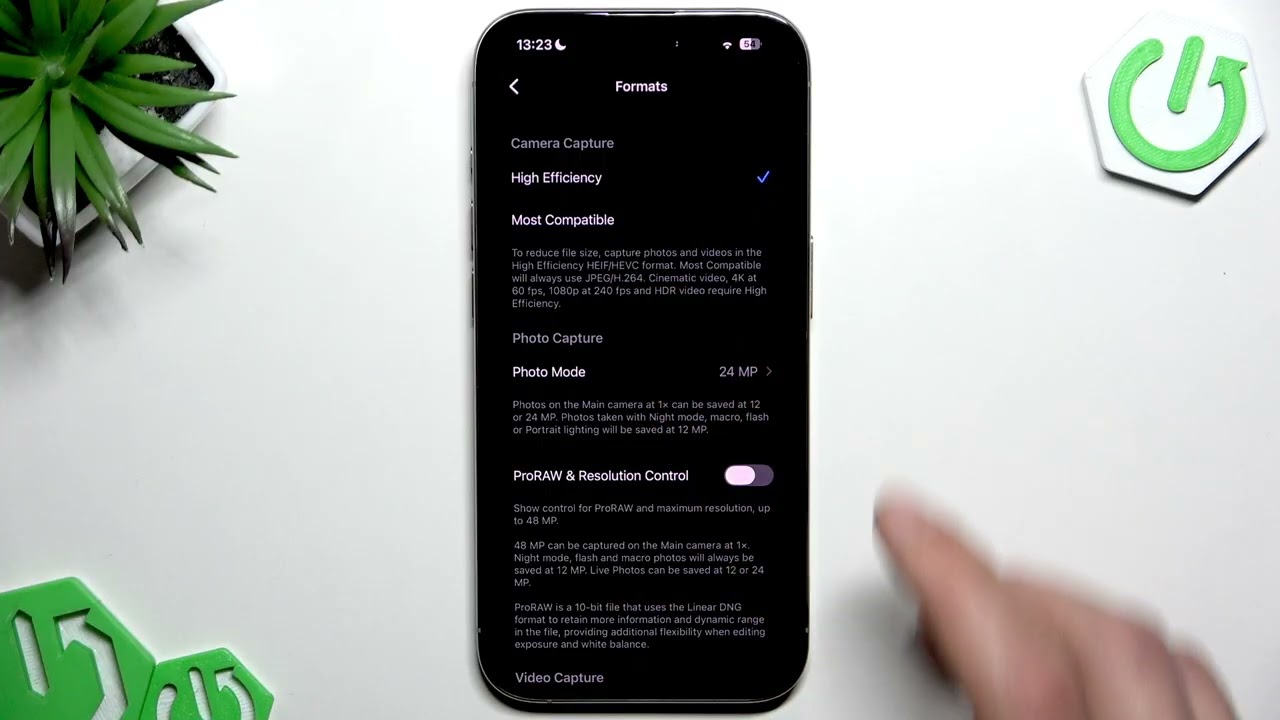 Apple iPhone 15 Pro &mdash; Как включить функцию 48-мегапиксельных фотографий HEIF Max