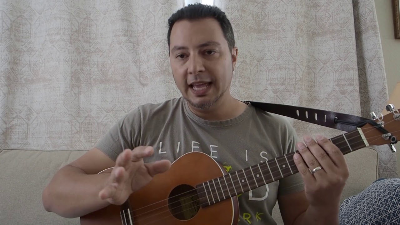 Oasis UKE 8200 GPX Baritone Ukulele strings review