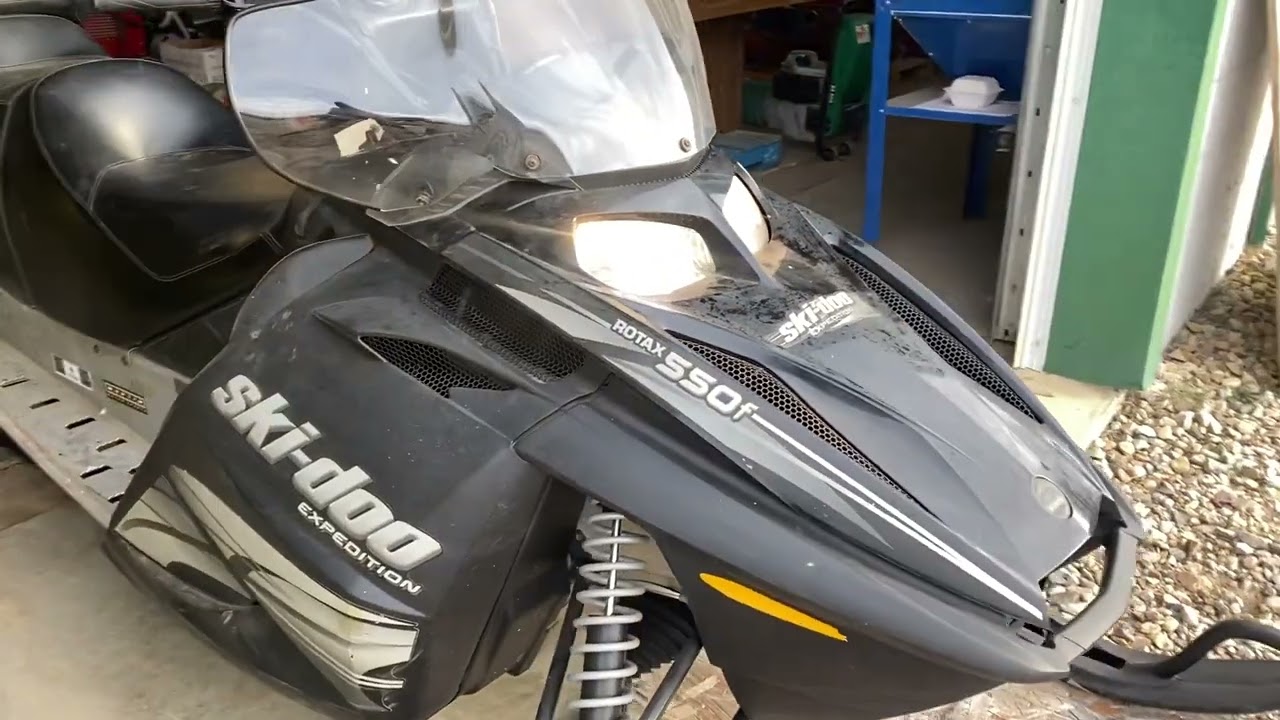 2005 Ski-Doo Expedition 550 Snowmobile - Parsons Auctions November 2023 Online Consignment Auction