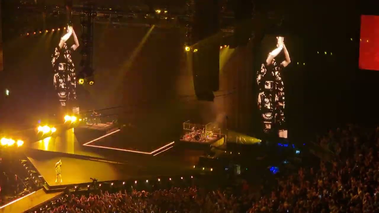 Billie Eilish - Bad Guy Live at The o2 Arena London - Saturday 11th June 2022