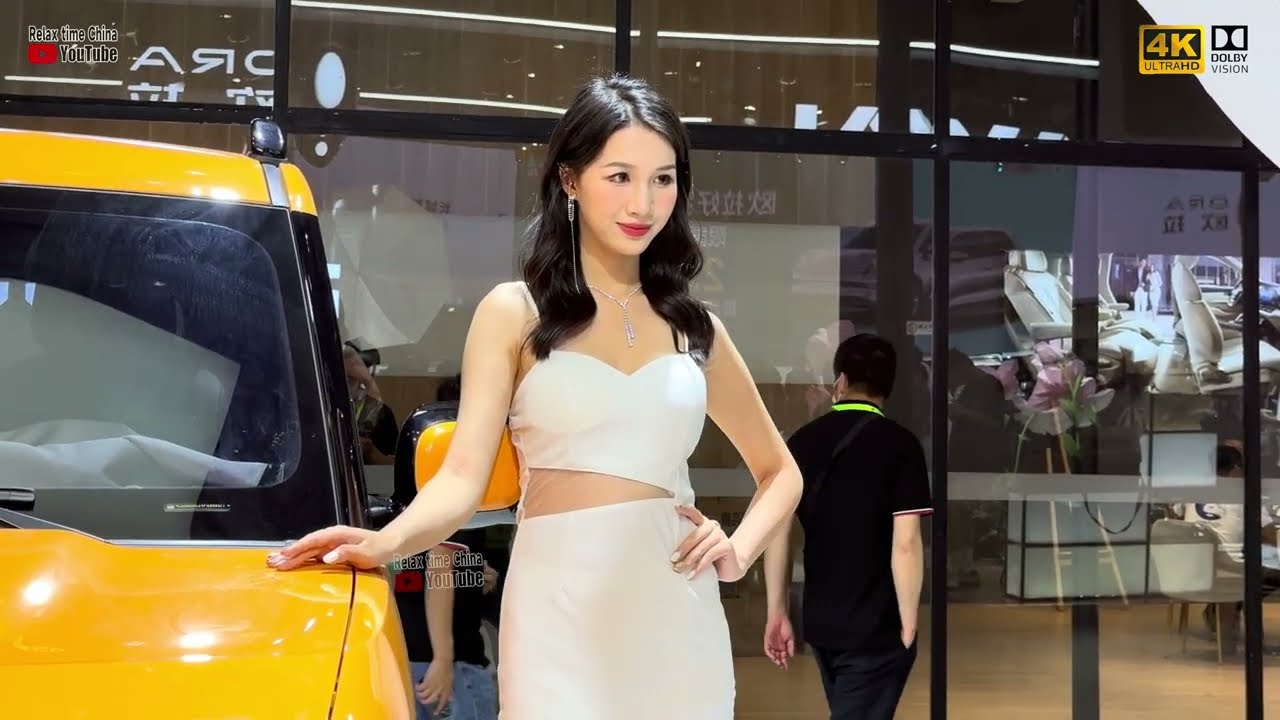 [4K] 东莞高级车模？Visiting the China Auto show, the senior model has the first-class figure!