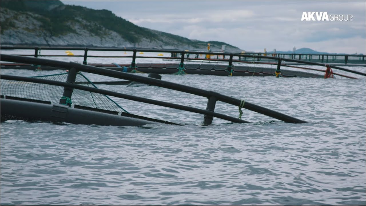 Atlantis - Subsea Farming (Powered by waterborne feeding and hybrid battery pack)